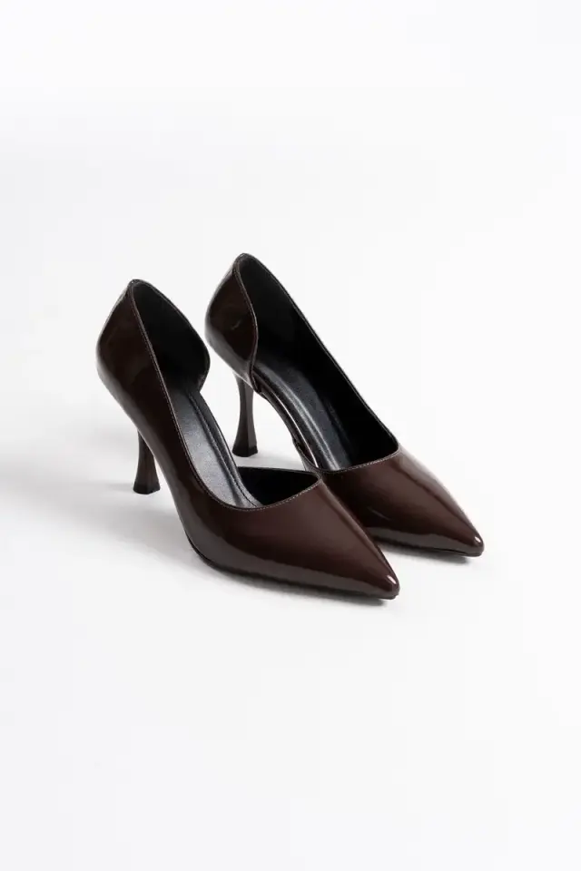 Kadın Acı Kahve Rugan Topuklu Ayakkabı BUCCA08MS45M