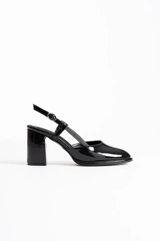 Siyah Rugan Kadın Topuklu Ayakkabı BUCCA18MS18A