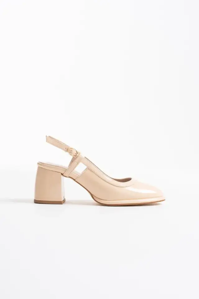 Açık Sarı Rugan Kadın Topuklu Ayakkabı BUCCA18MS17B