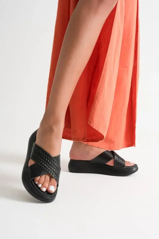 Siyah Hakiki Deri Terlik BUCCA31MY53N