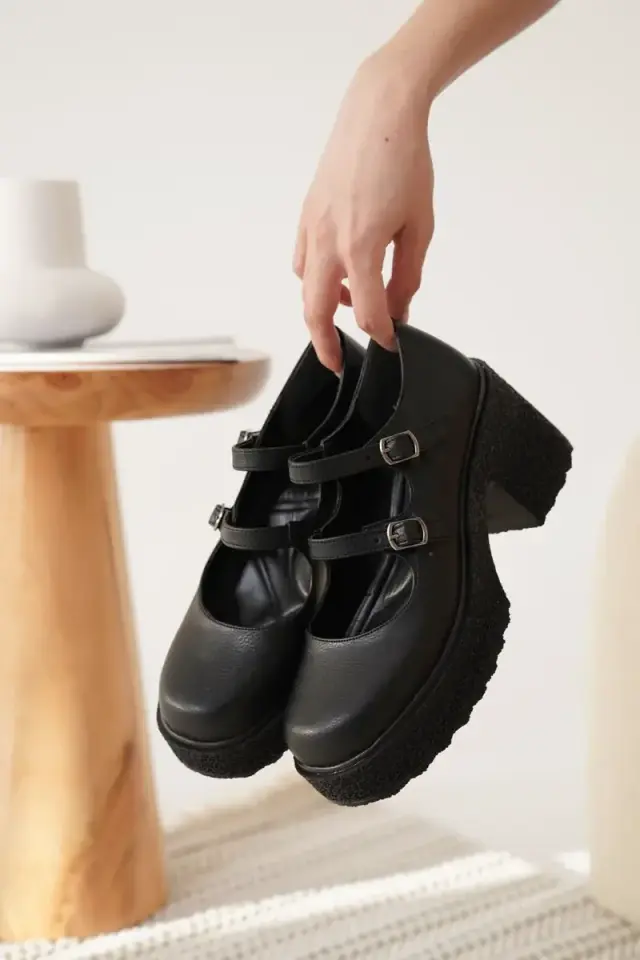 Kadın Siyah Günlük Ayakkabı BUCCA06MS07C