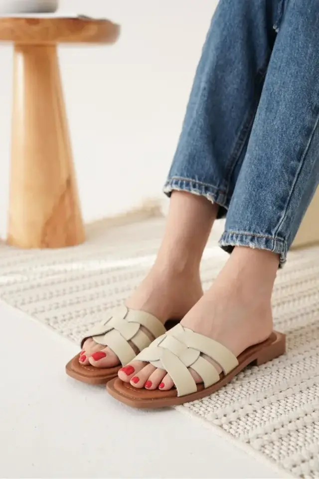 Bej Hakiki Deri Terlik BUCCA31MY66C