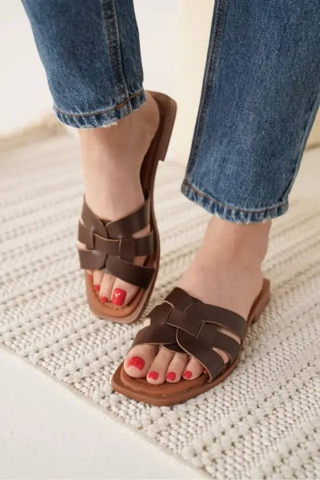 Acı Kahve Hakiki Deri Terlik BUCCA31MY66E