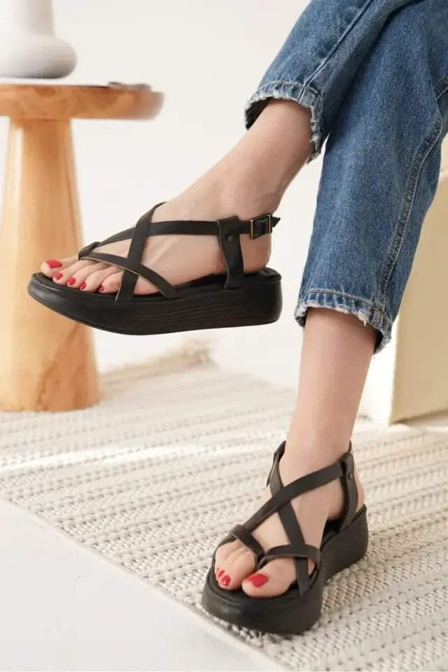 Siyah Hakiki Deri Sandalet BUCCA31MY60F