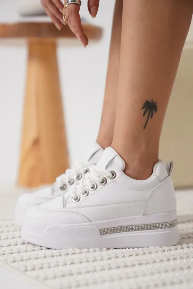 Beyaz Kadın Gizli Topuklu Sneaker Ayakkabı | BUCCA