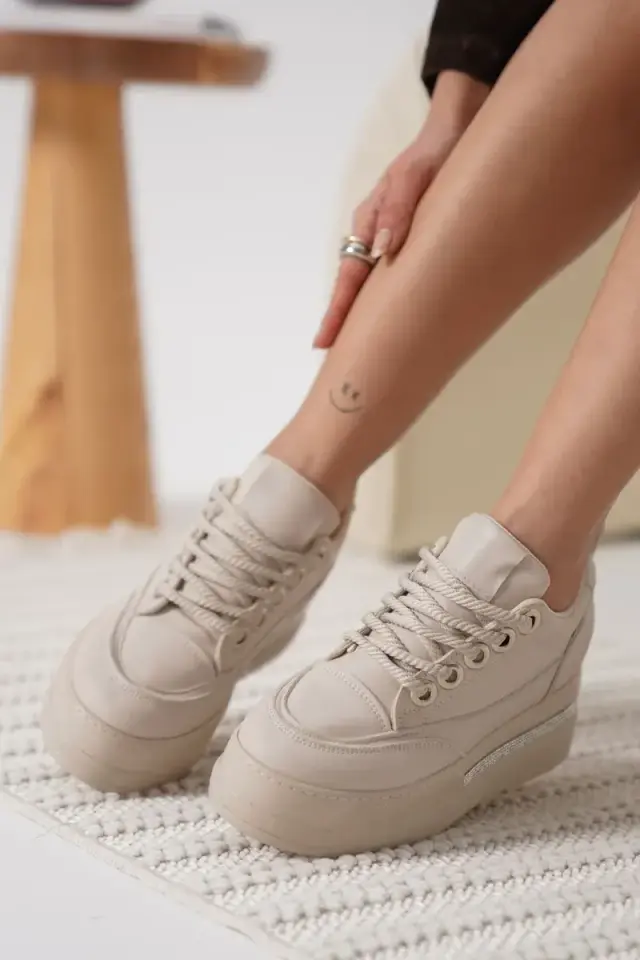 Kadın Bej Gizli Topuklu Sneaker BUCCA04MS01C