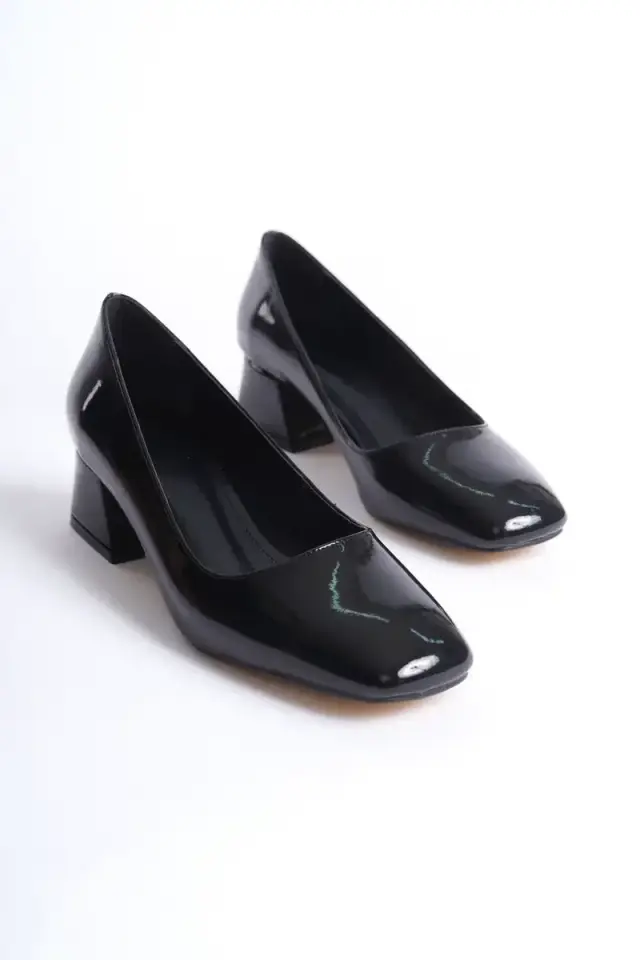 Kadın Siyah Rugan Topuklu Ayakkabı BUCCA08MS23E