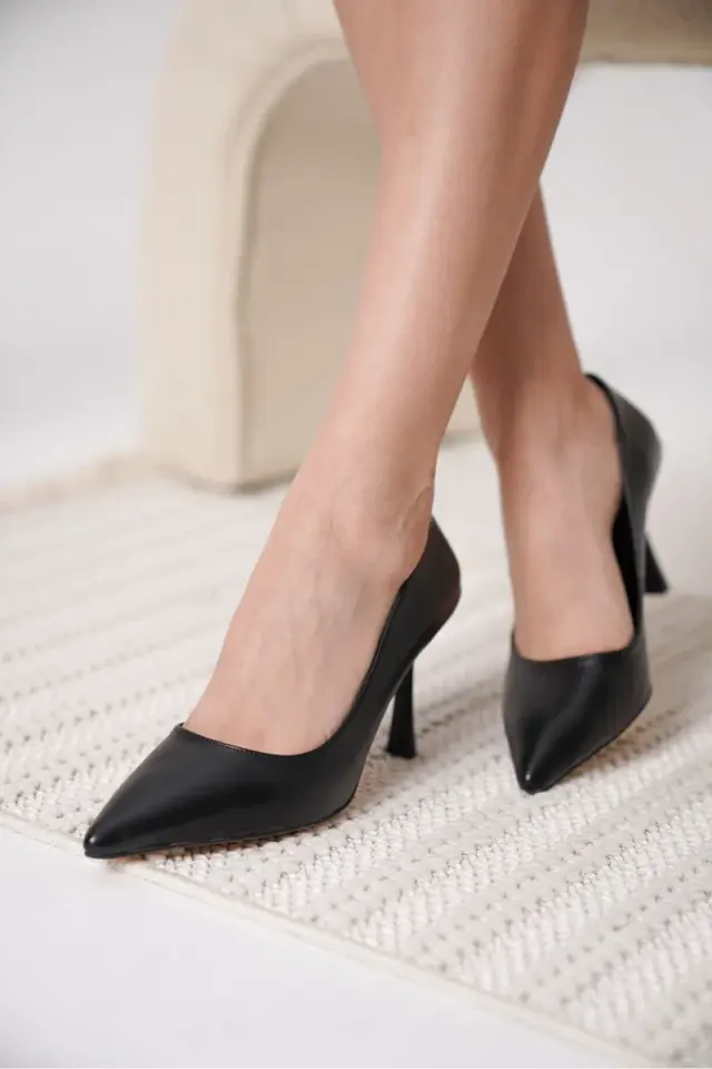 Mat Siyah Kadın Stiletto Ayakkabı | BUCCA