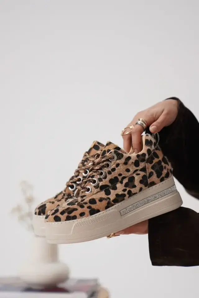 Kadın Leopar Desenli Gizli Topuklu Sneaker BUCCA04MS01E