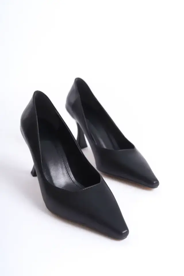 Kadın Mat Siyah Stiletto BUCCA08MS27H