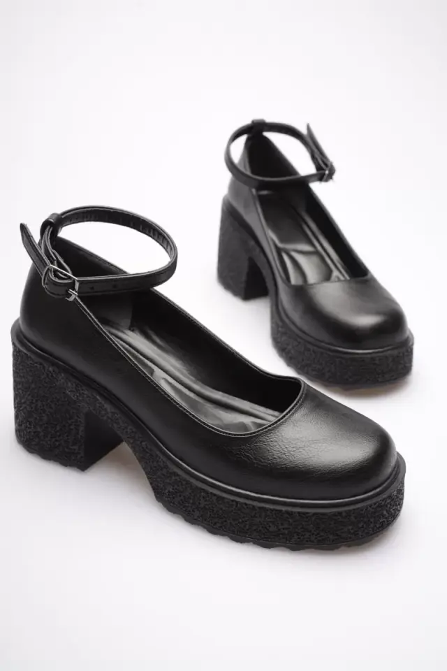 Kadın Siyah Bilekten Baretli Günlük Ayakkabı BUCCA06MS01C