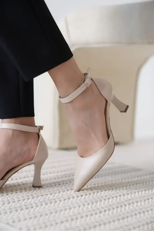 Kadın Bej Topuklu Ayakkabı BUCCA12MS01C