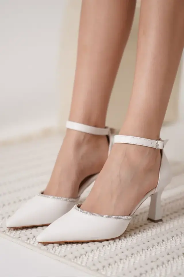 Taşlı Kadın Beyaz Topuklu Ayakkabı BUCCA12MS02B