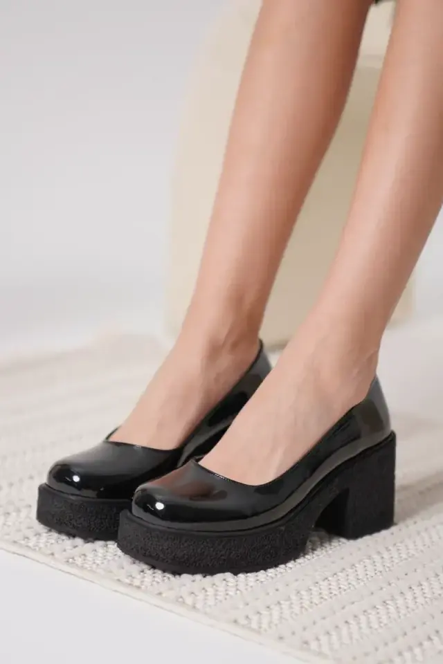 Kadın Siyah Rugan Günlük Ayakkabı BUCCA06MS04A