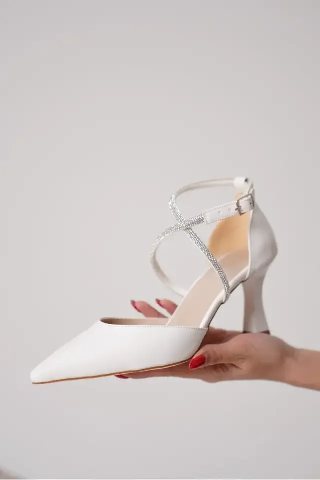 Taşlı Kadın Beyaz Topuklu Ayakkabı BUCCA12MS03B