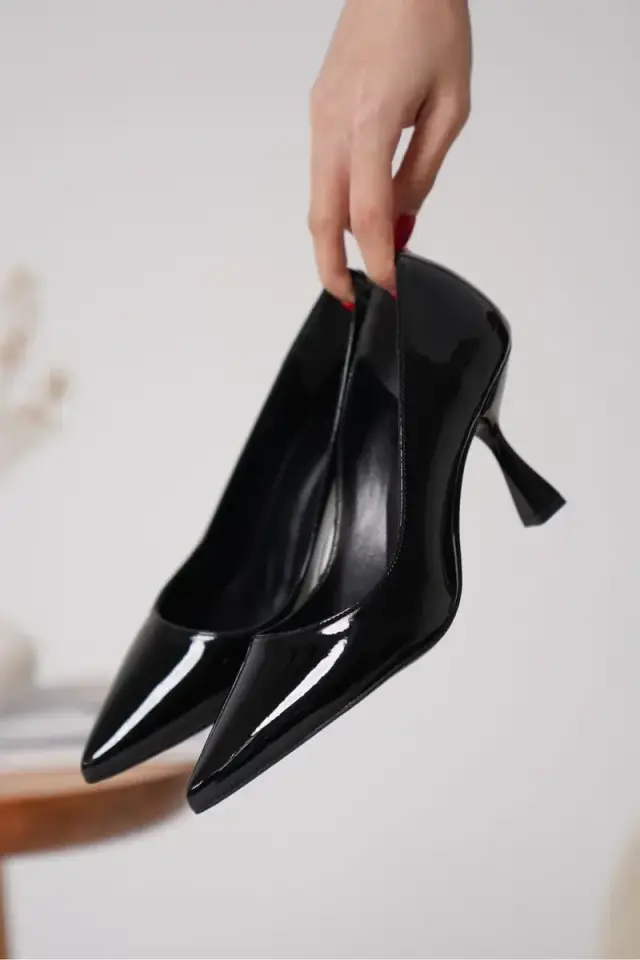 Siyah Rugan Kadın Stiletto BUCCA18MS01A