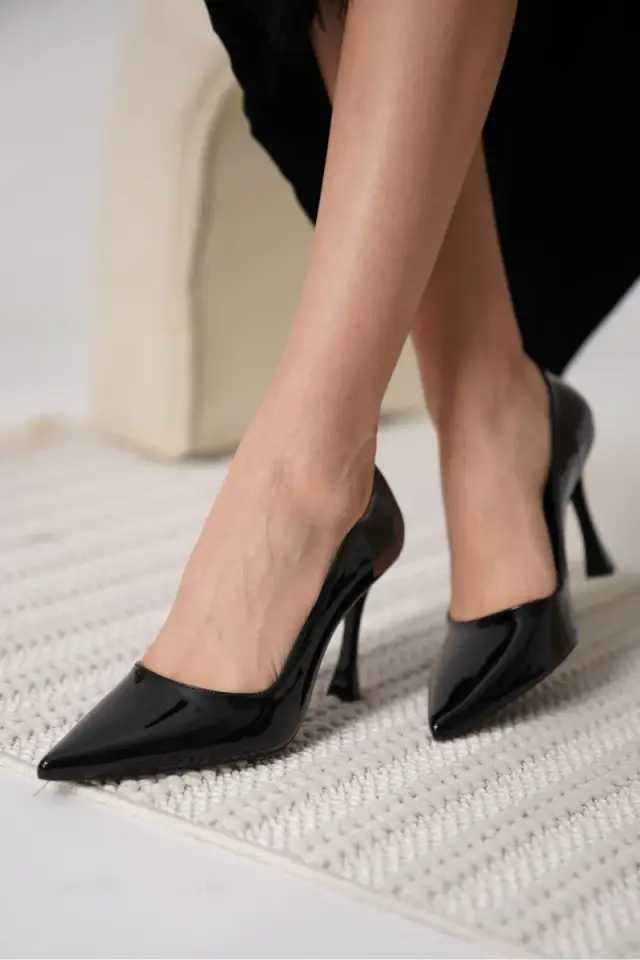 Siyah Rugan Kadın Stiletto Ayakkabı | BUCCA