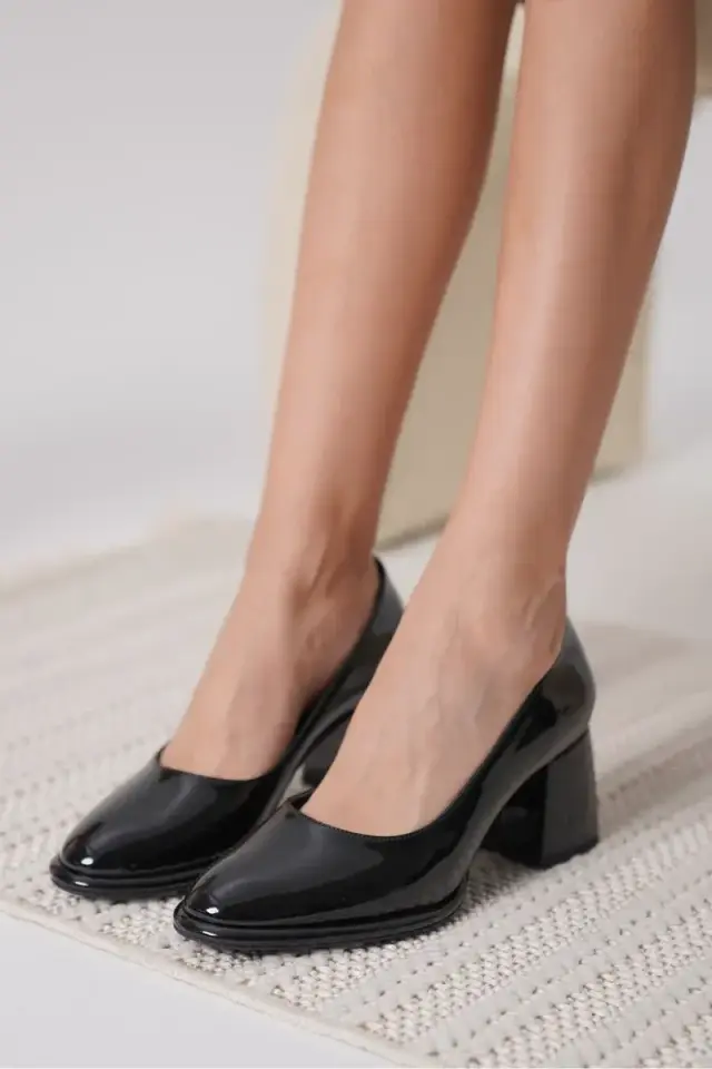 Siyah Rugan Kadın Stiletto BUCCA18MS05A