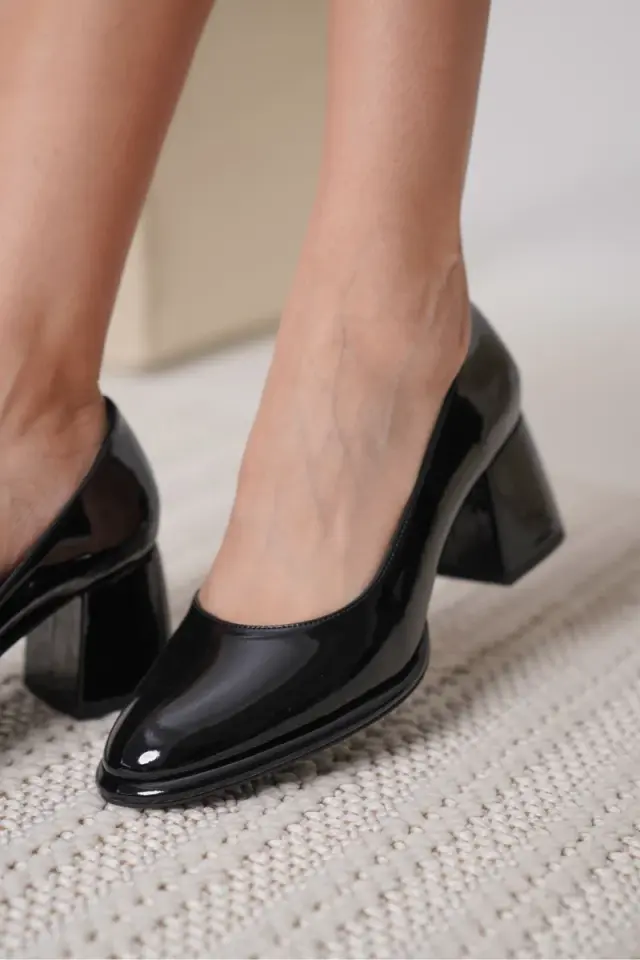 Siyah Rugan Kadın Stiletto Ayakkabı | BUCCA