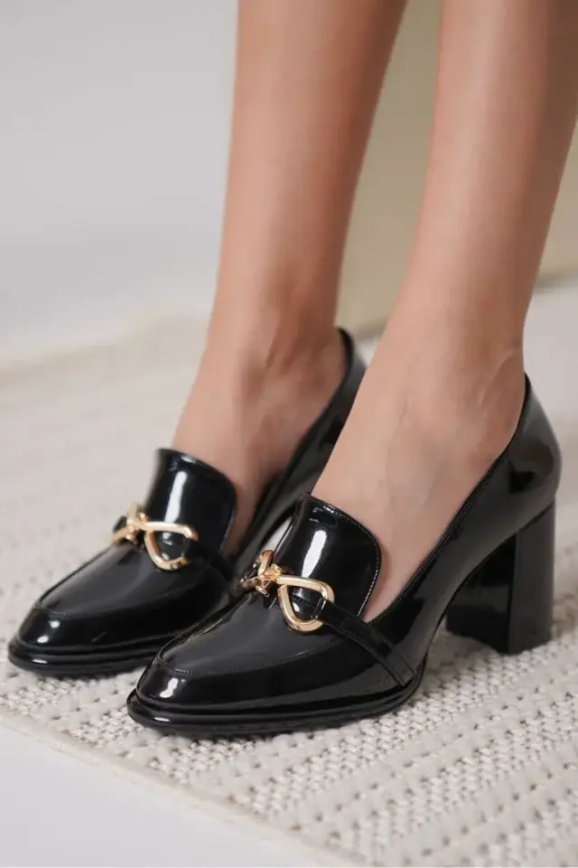 Siyah Rugan Kadın Topuklu Ayakkabı BUCCA18MS10A