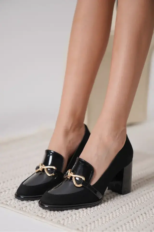 Siyah Rugan Süet Detaylı Kadın Topuklu Ayakkabı BUCCA18MS10C