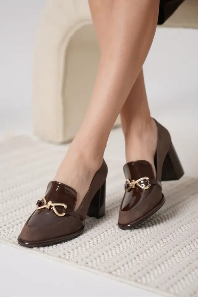 Acı Kahve Rugan Süet Detaylı Kadın Topuklu Ayakkabı BUCCA18MS10E