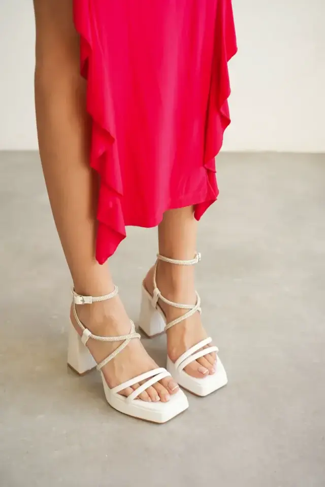 Kadın Beyaz Topuklu Sandalet BUCCA12MY02B