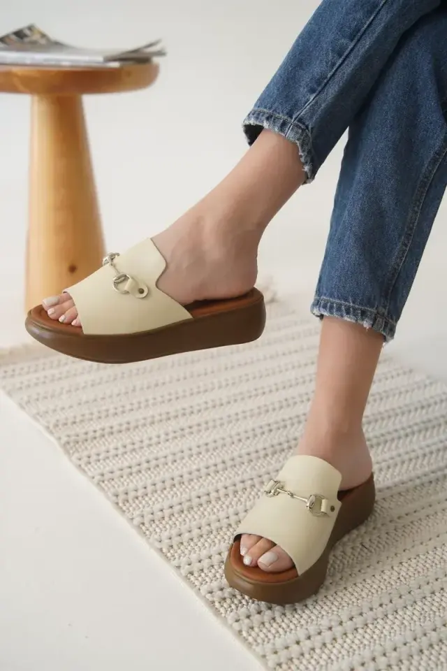 Bej Hakiki Deri Terlik BUCCA31MY62C