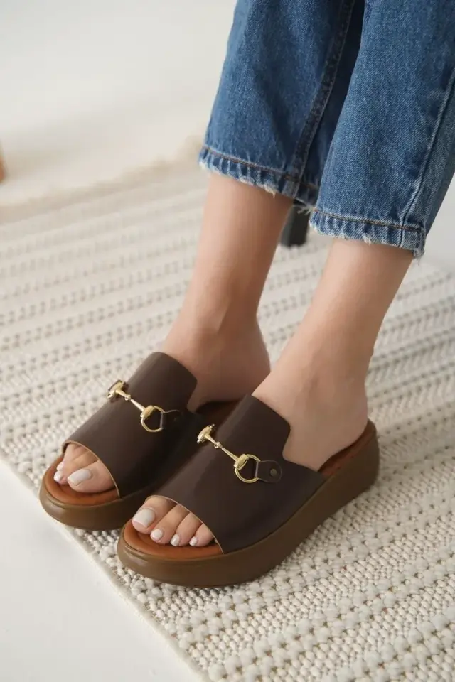 Acı Kahve Hakiki Deri Terlik BUCCA31MY62E