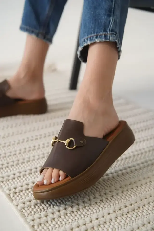 Acı Kahve Hakiki Deri Terlik BUCCA31MY62E