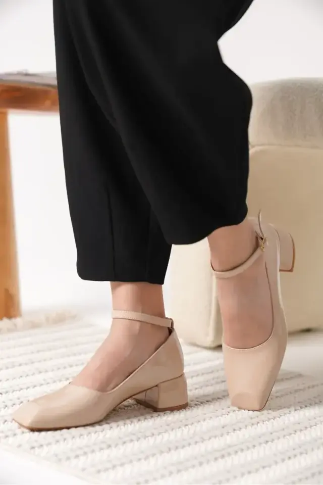 Bej Rugan Kadın Topuklu Ayakkabı BUCCA18MS16B