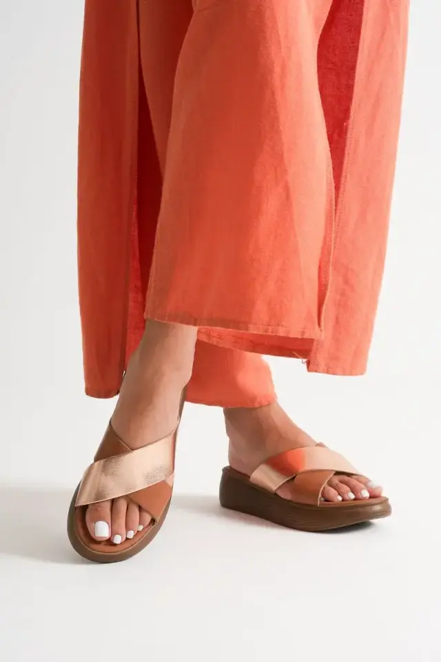 Günlük Taba Hakiki Deri Terlik BUCCA31MY53G