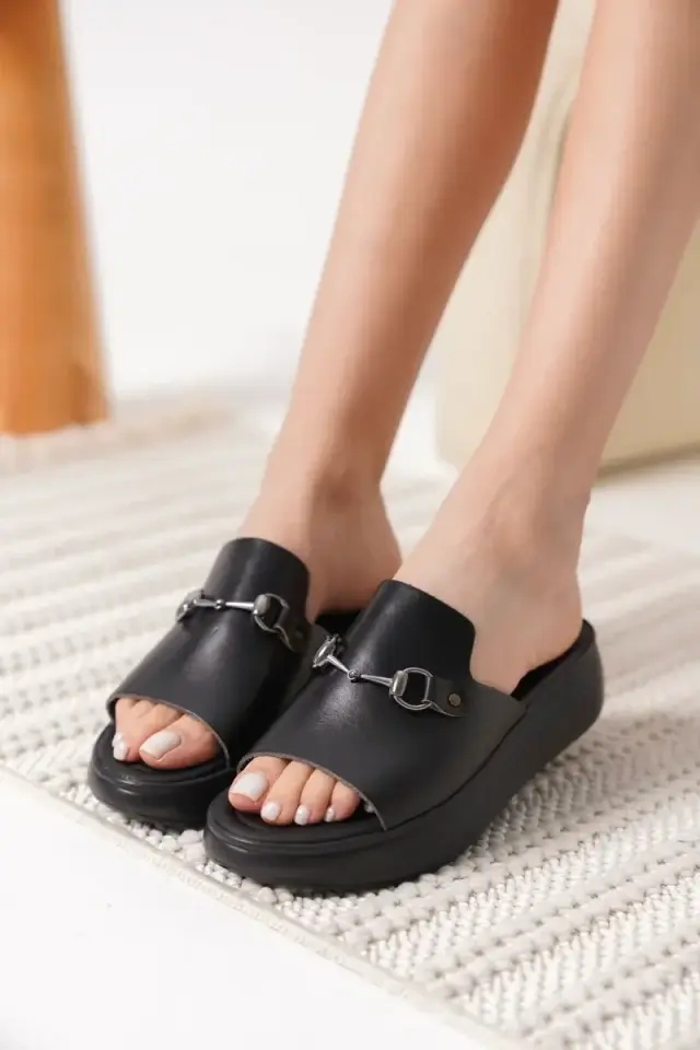 Siyah Hakiki Deri Terlik BUCCA31MY62A