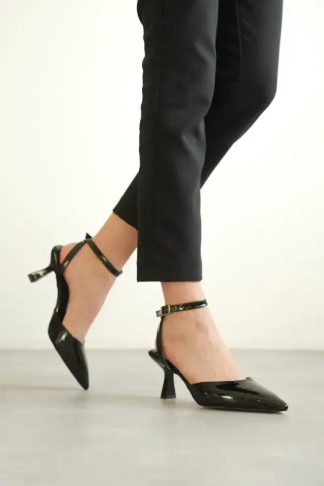 Kadın Siyah Rugan Topuklu Ayakkabı BUCCA03MS02A