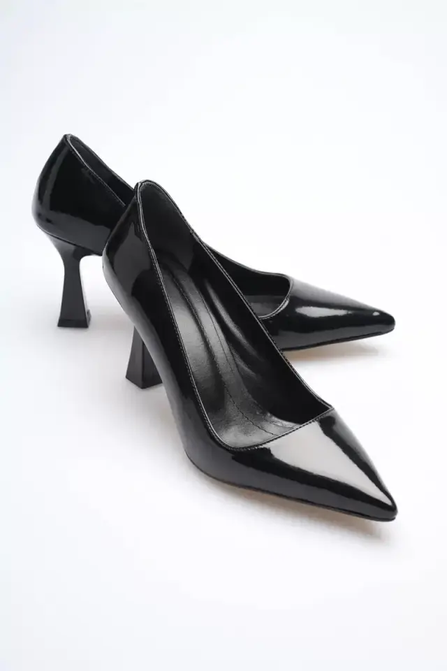 Siyah Rugan Sivri Burun Kadın Stiletto BUCCA20MS02E