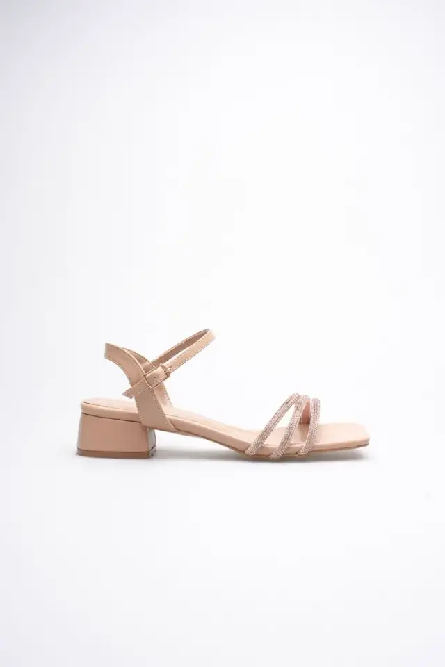 BUCCA Kadın Nude Taş Detaylı İnce Bantlı Topuklu Sandalet BUCCA20MY26D