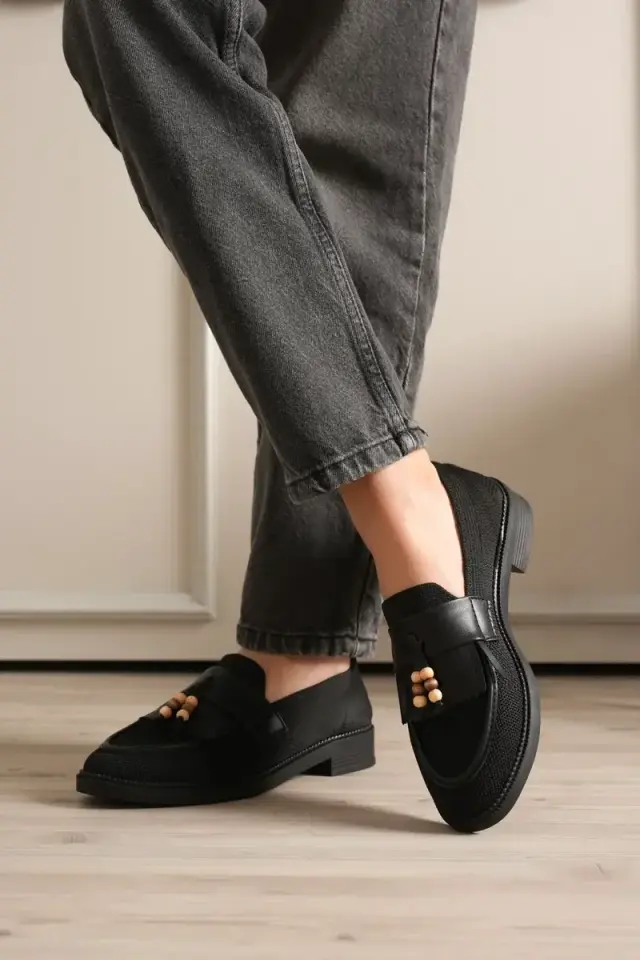 BUCCA Kadın Siyah Dokulu Püskül Detaylı Günlük Loafer Ayakkabı BUCCA30MS01A