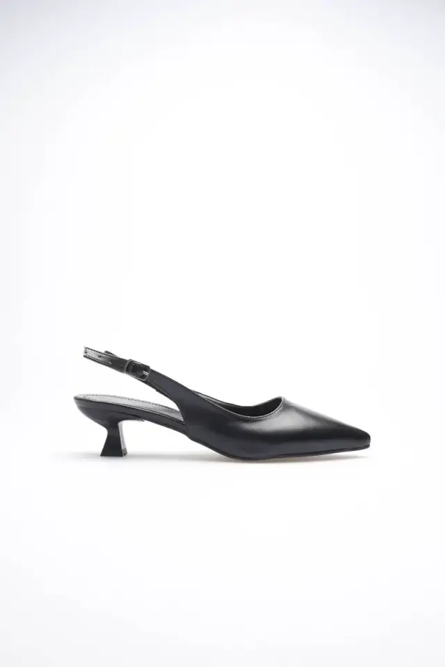 BUCCA Kadın Siyah Sivri Burun Slingback Kısa Topuklu Ayakkabı BUCCA20MS04A