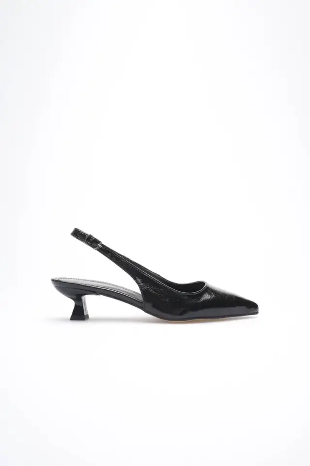 Bucca Kadın Siyah Kırışık Rugan Sivri Burun Slingback Kısa Topuklu Ayakkabı BUCCA20MS04C