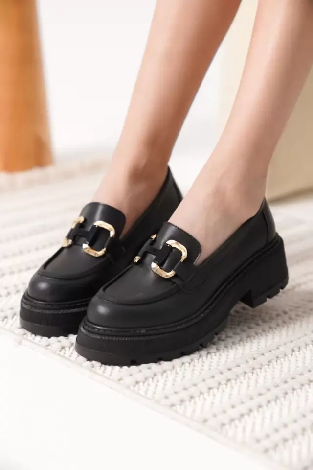 Kadın Siyah Cilt 6cm Topuklu Loafer TR17MS01C