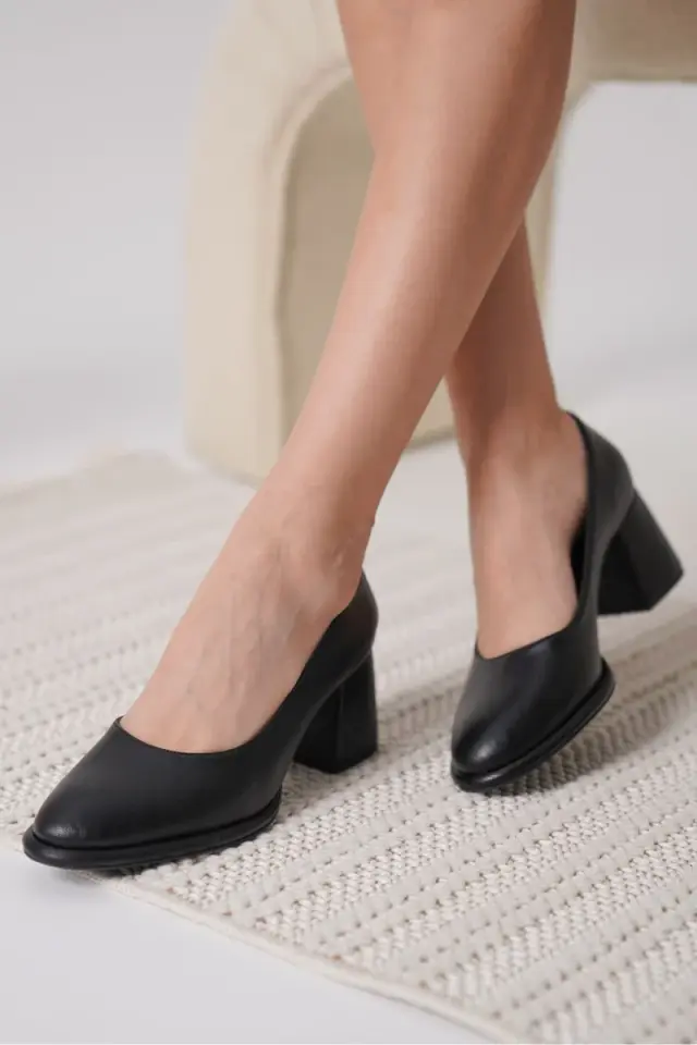 Siyah Cilt Kadın Stiletto Ayakkabı | BUCCA